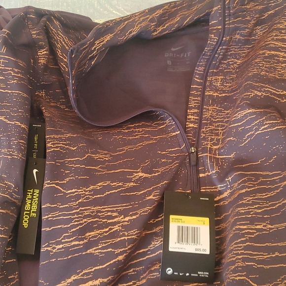 Nwt nike pro dri fit 1/2 zip small - Picture 5 of 5